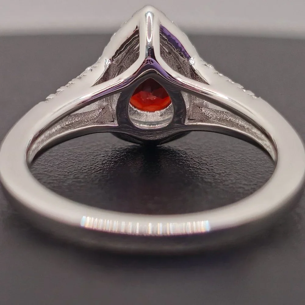 Red Garnet &‎ White Zircon Sterling Silver Ring Size 7